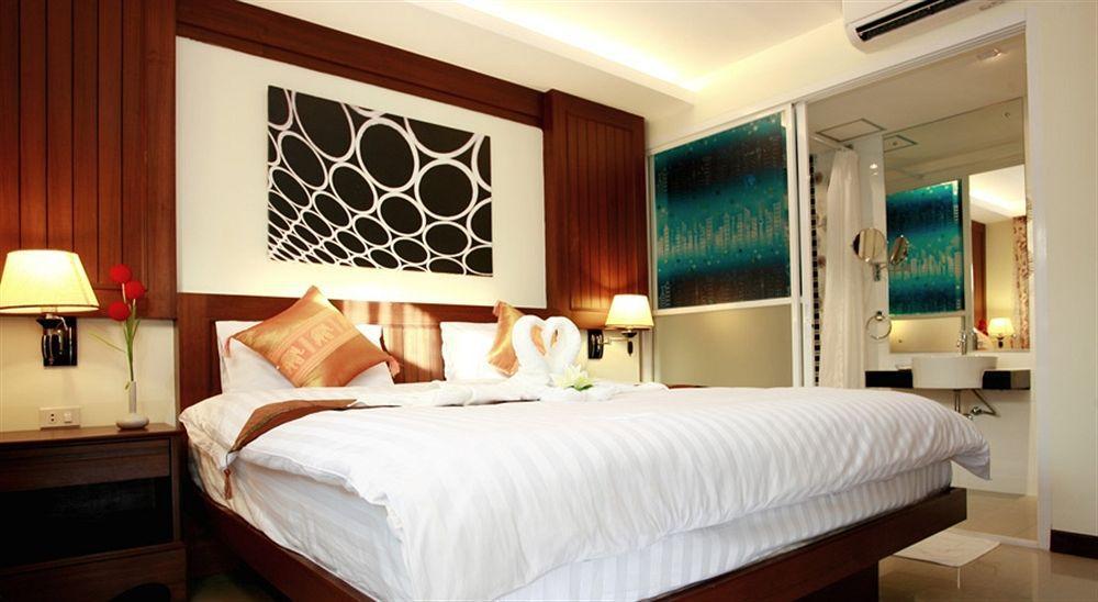 Patong Terrace Boutique Hotel Bagian luar foto