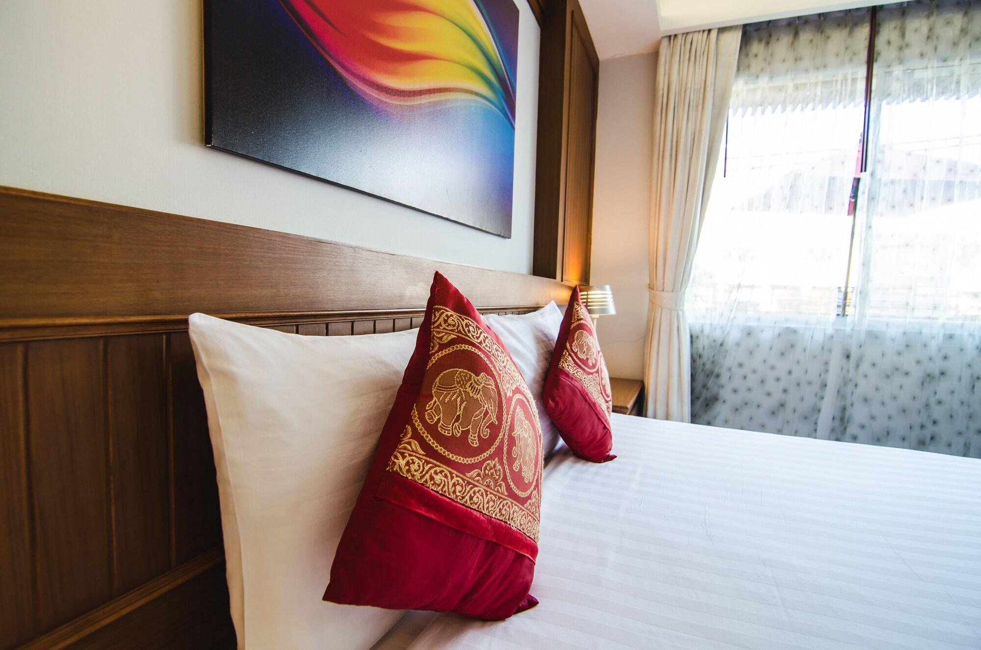 Patong Terrace Boutique Hotel Bagian luar foto
