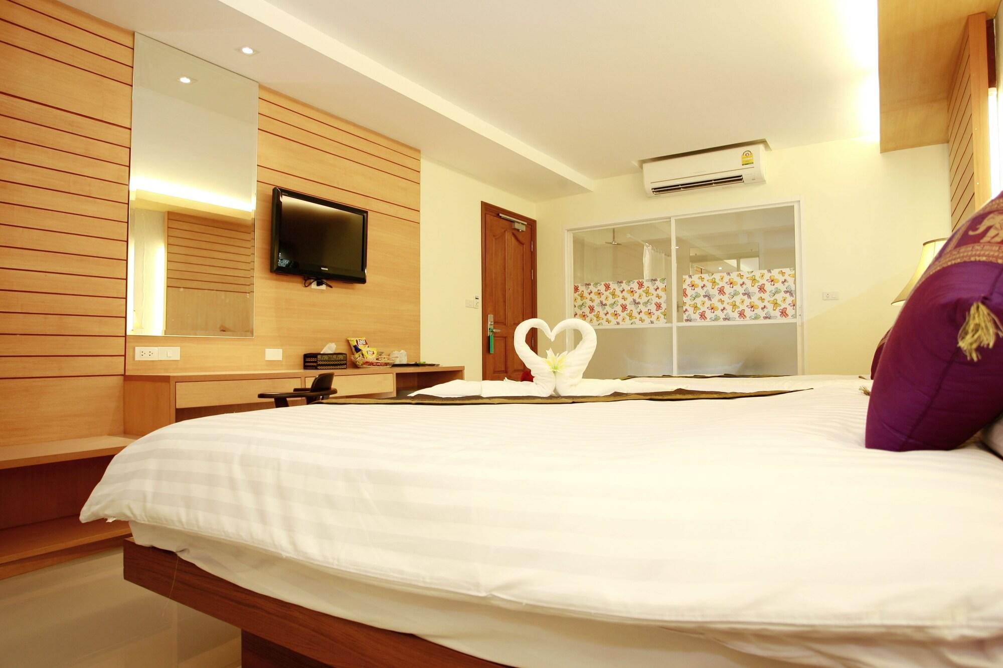 Patong Terrace Boutique Hotel Bagian luar foto